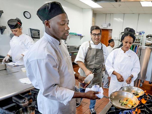Culinary students at Genesis Center <span>CHOP</span>