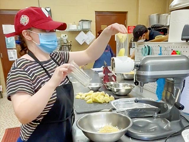 Culinary students at Jewish Family & Children's Service of So. NJ <span>Soups N Sweets</span>