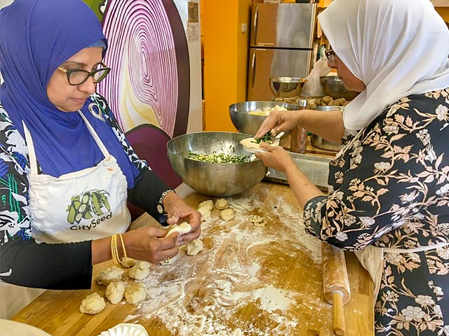 Culinary students at Sanctuary Kitchen/City Seed
