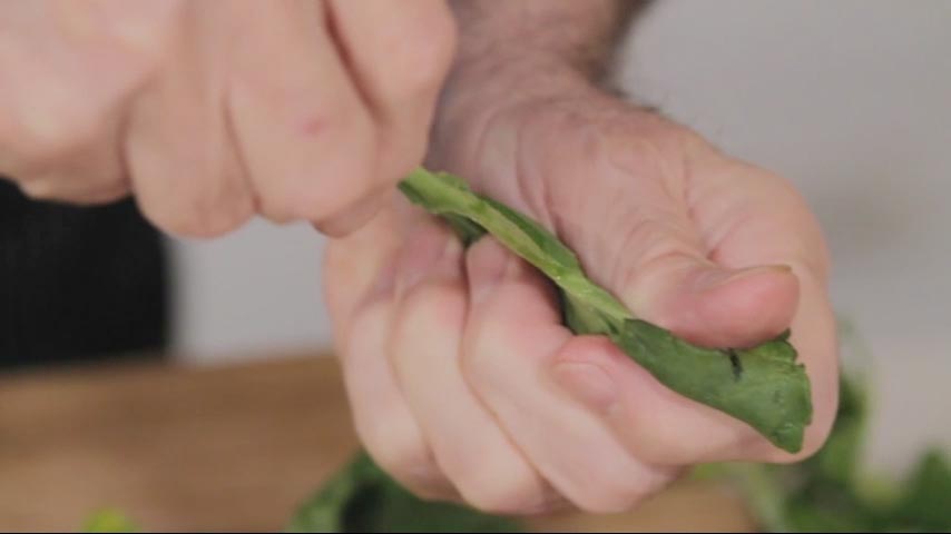 Cleaning Spinach
