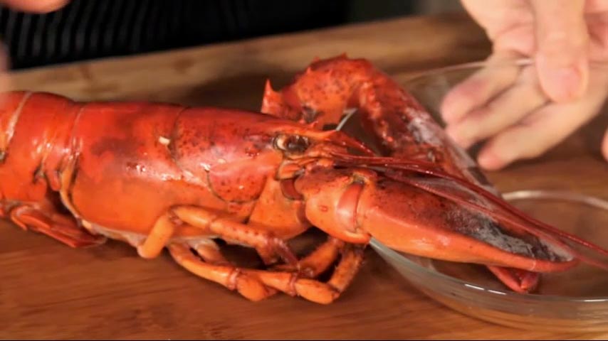 Removing the Meat from a Cooked Lobster