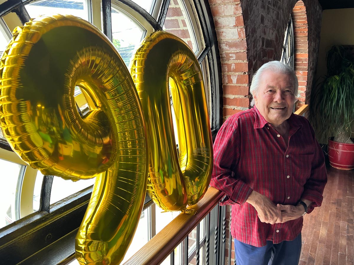Jacques with a balloon 90