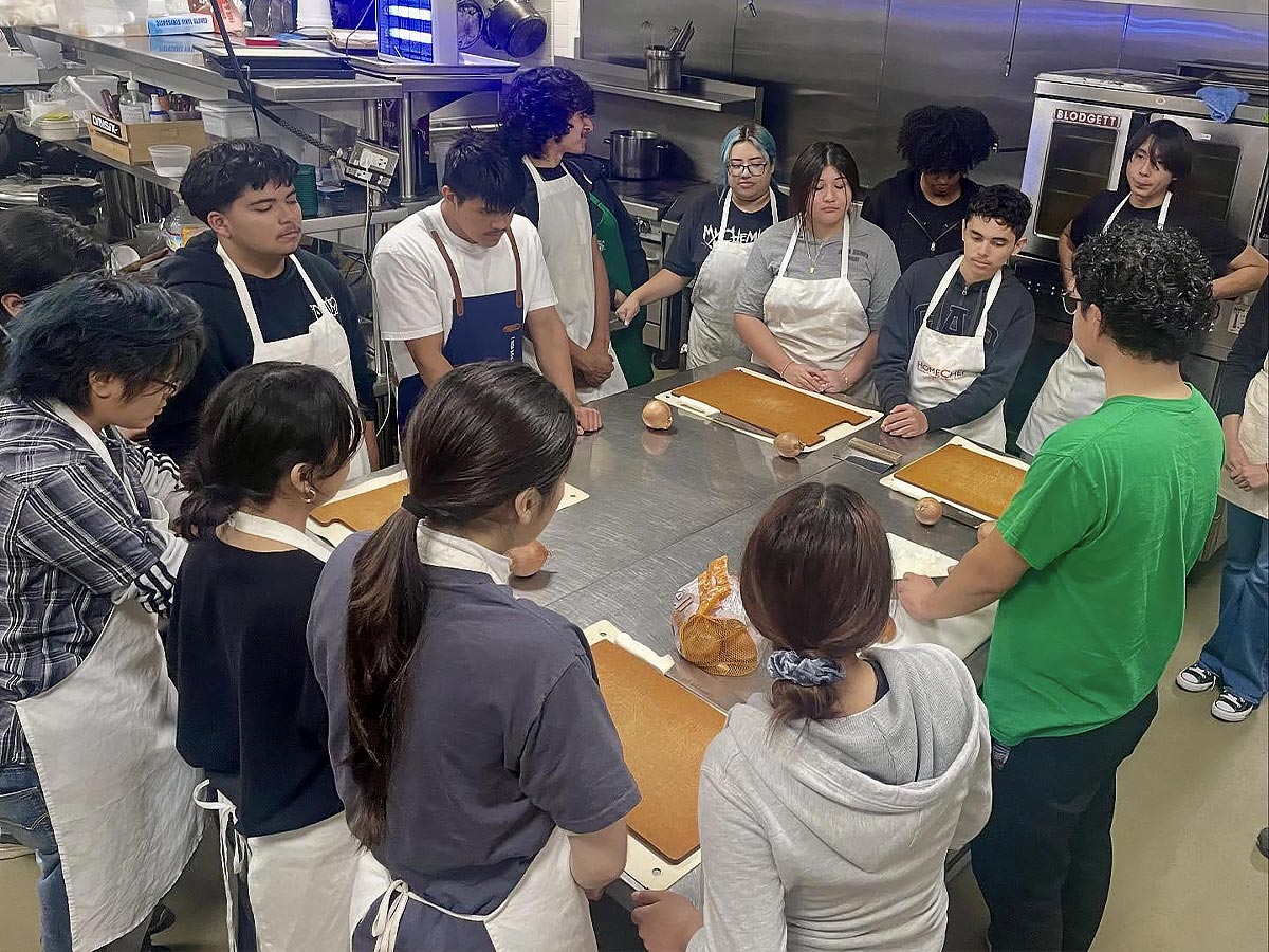 Culinary students at Plant to Plate Internship